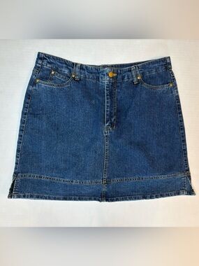 Donna Moore Blue Jean Skort Button Closure Pockets Size 14